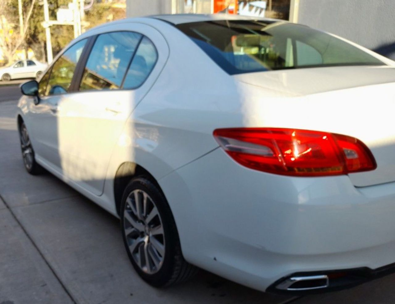 Peugeot 408 Usado Financiado en Mendoza, deRuedas