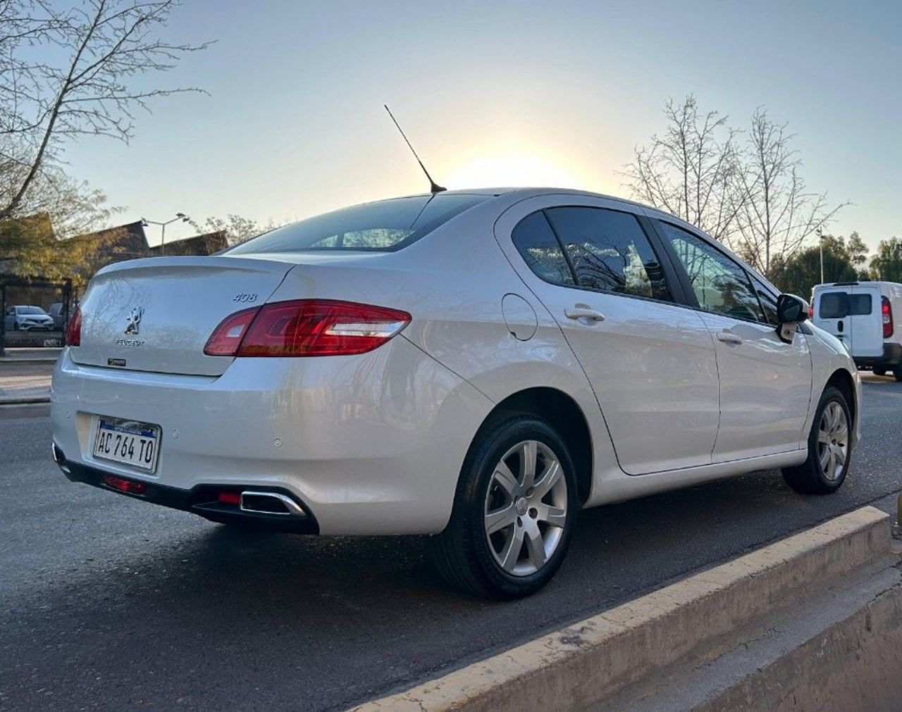 Peugeot 408 Usado Financiado en Mendoza, deRuedas