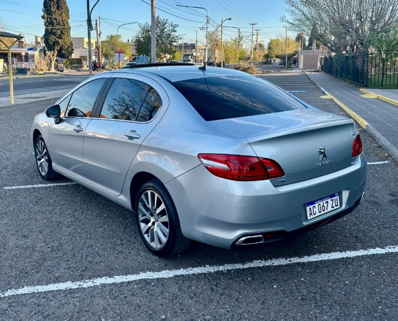 Peugeot 408 Usado en Mendoza, deRuedas