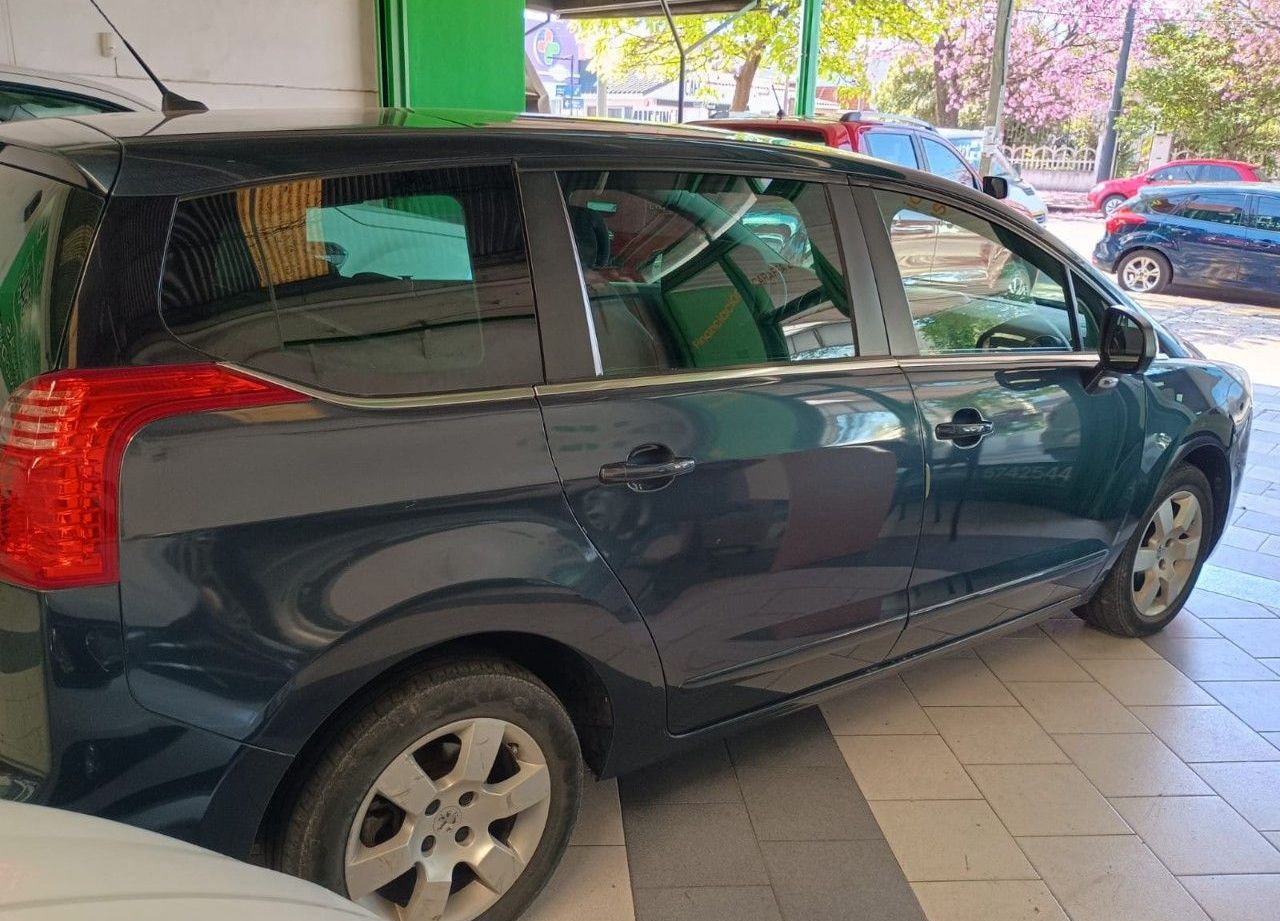 Peugeot 5008 Usado Financiado en Córdoba, deRuedas