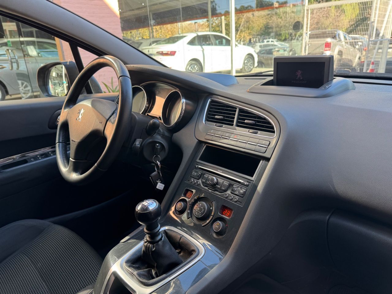 Peugeot 5008 Usado Financiado en Mendoza, deRuedas