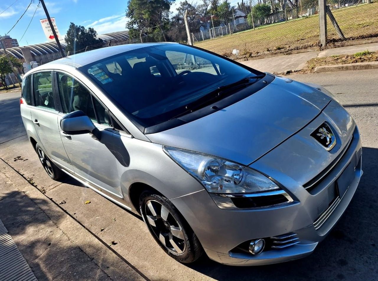 Peugeot 5008 Usado Financiado en Córdoba, deRuedas
