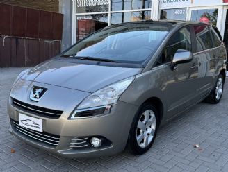 Peugeot 5008 Usado en Córdoba Financiado