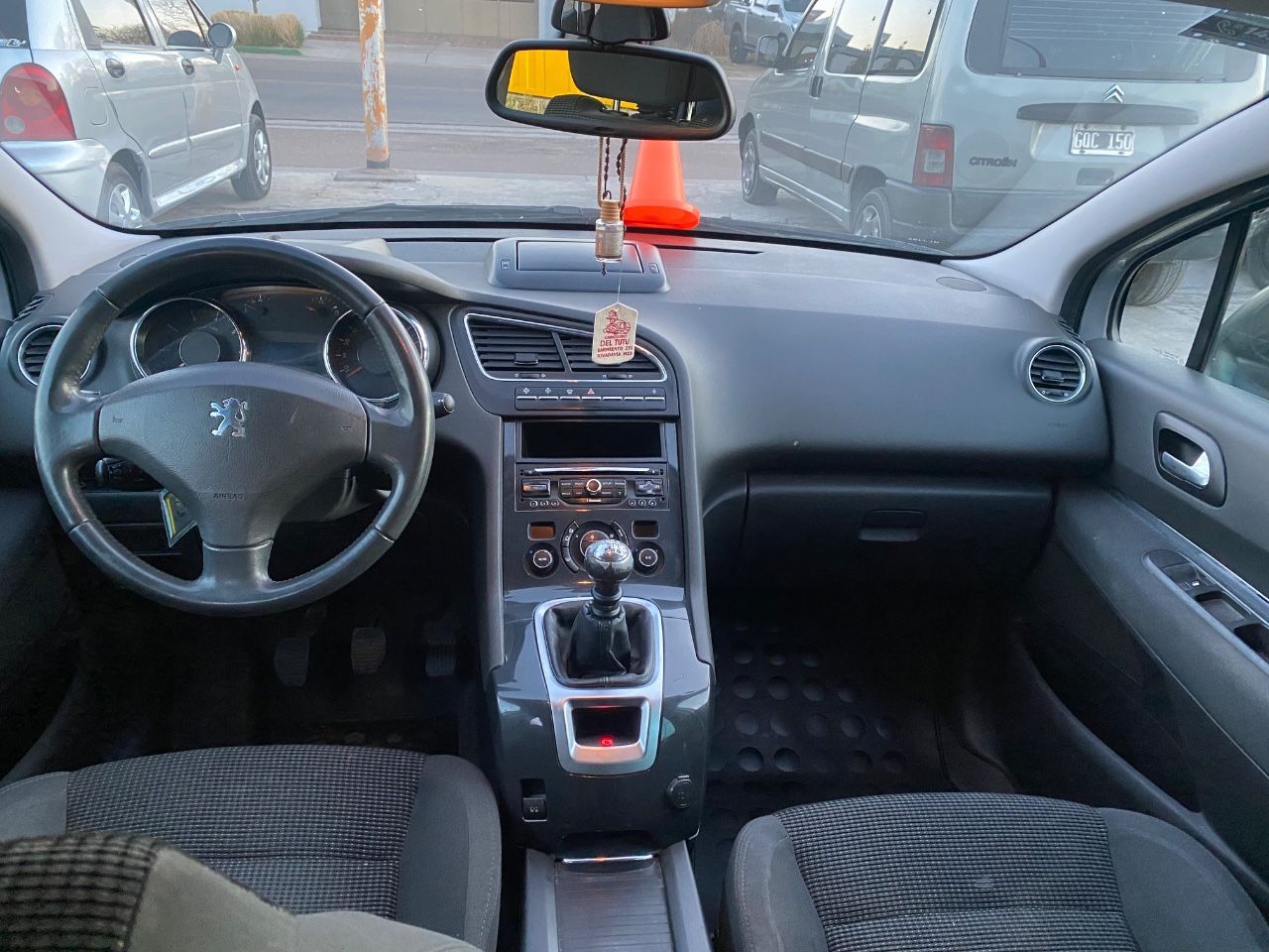 Peugeot 5008 Usado Financiado en Mendoza, deRuedas