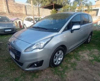 Peugeot 5008 Usado en Córdoba Financiado