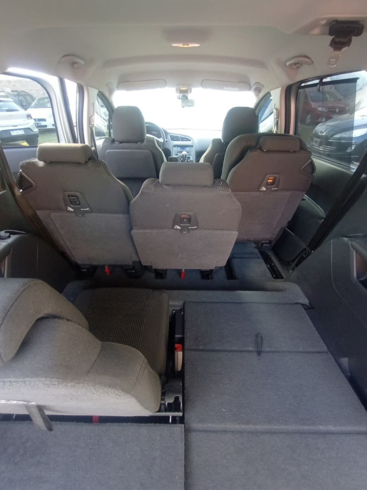 Peugeot 5008 Usado Financiado en Córdoba, deRuedas