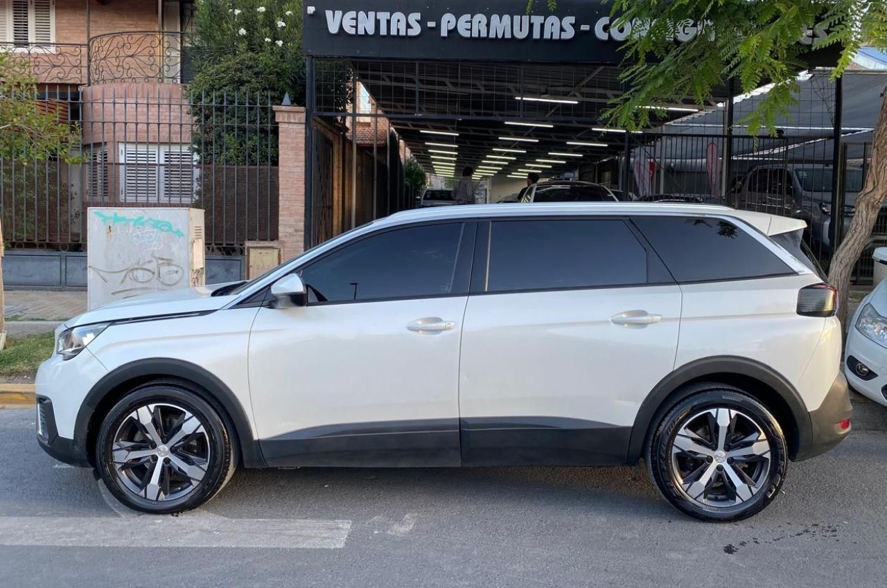 Peugeot 5008 Usado en San Juan, deRuedas