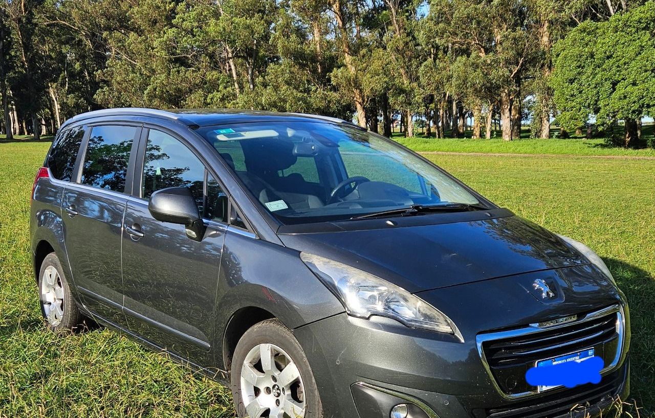Peugeot 5008 Usado en Buenos Aires, deRuedas