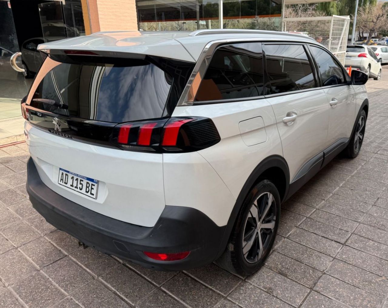 Peugeot 5008 Usado Financiado en Mendoza, deRuedas