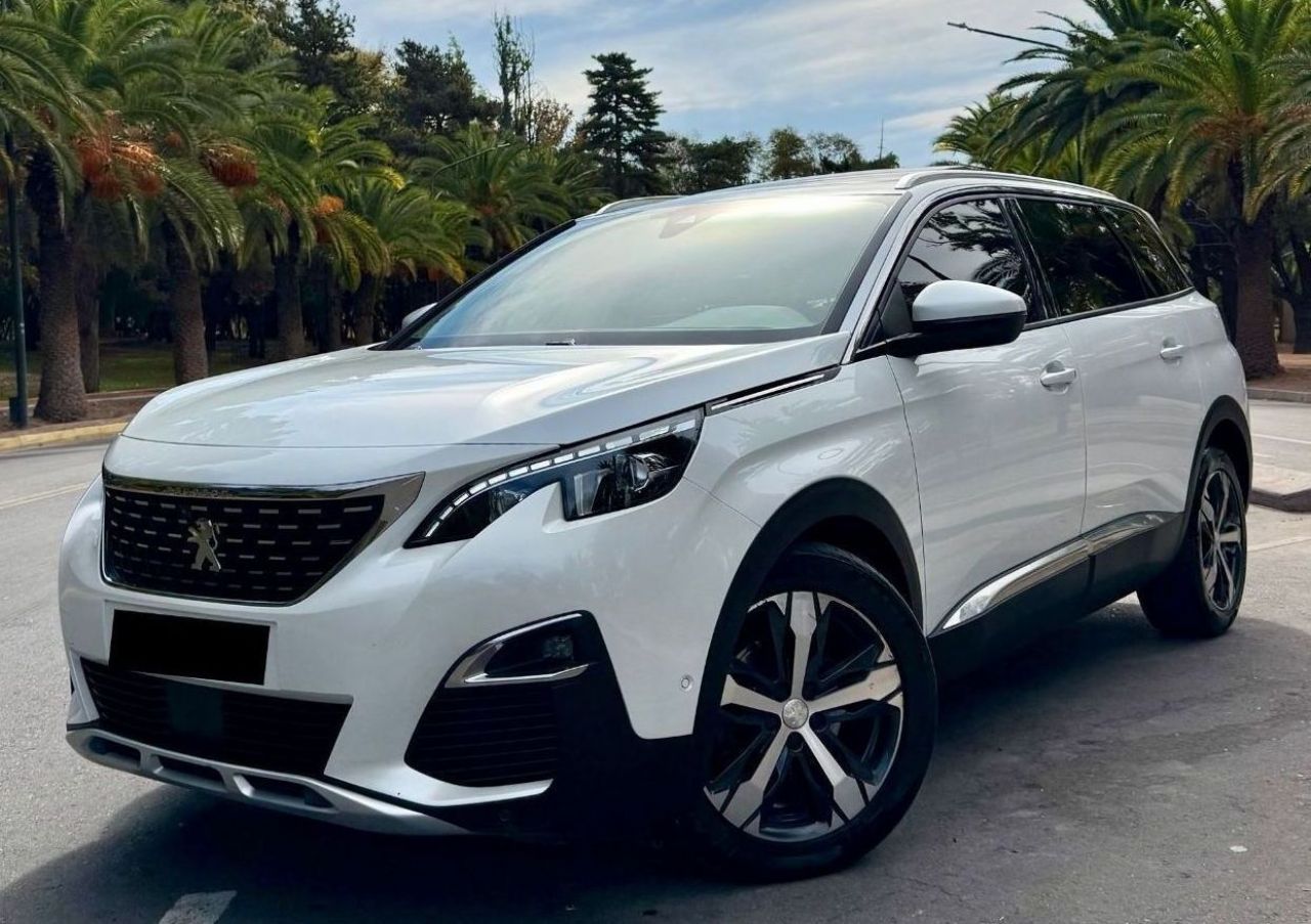 Peugeot 5008 Usado Financiado en Mendoza, deRuedas