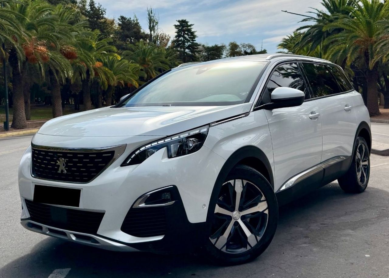 Peugeot 5008 Usado Financiado en Mendoza, deRuedas