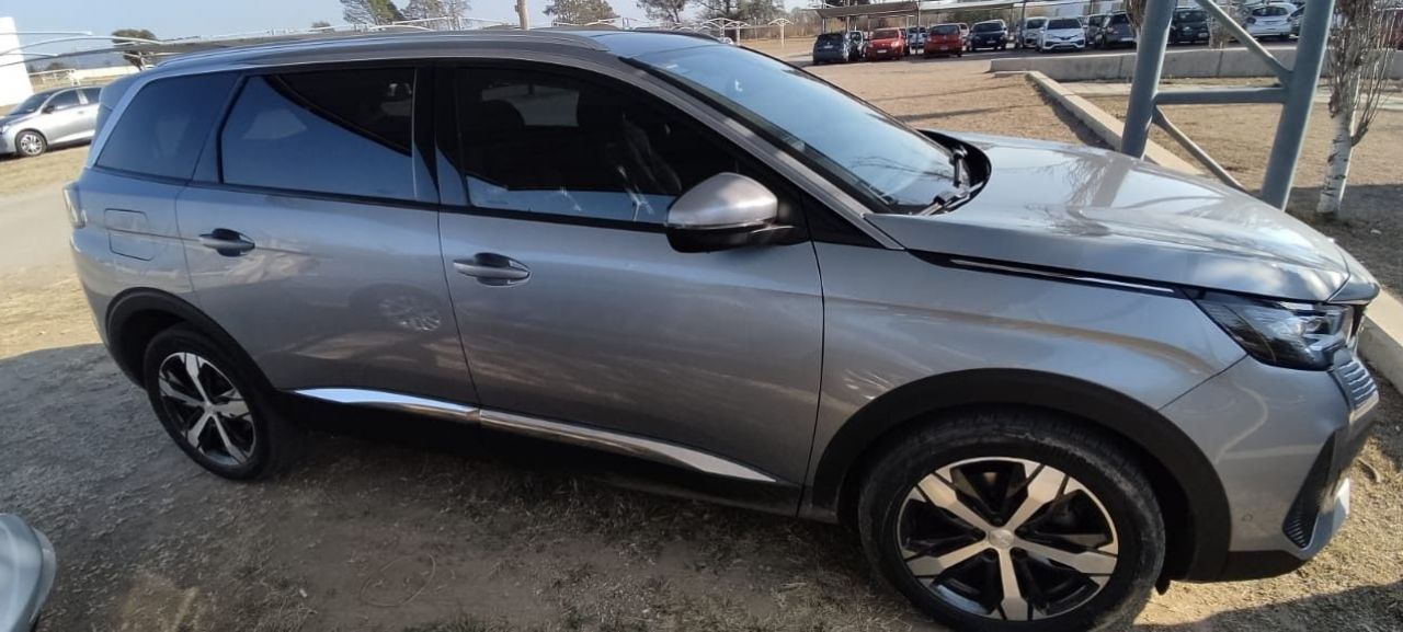 Peugeot 5008 Usado en Córdoba, deRuedas