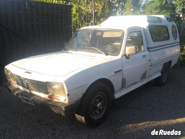 Peugeot 504 Pick-Up Usada en Mendoza, deRuedas