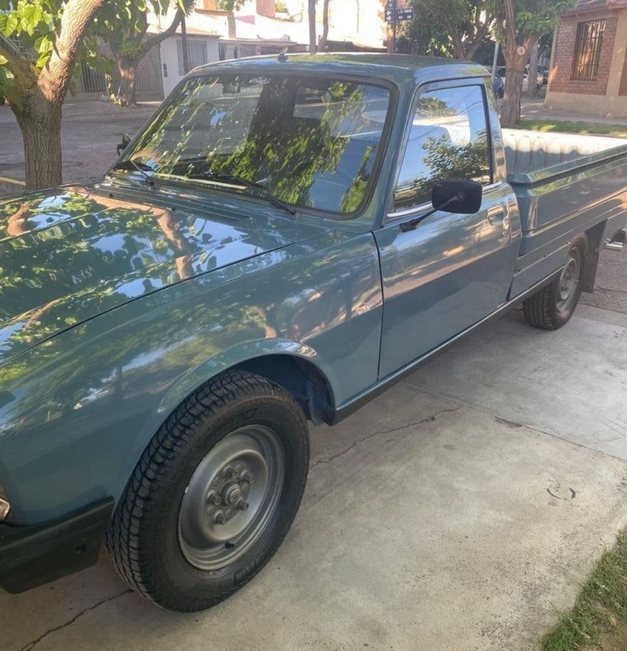Peugeot 504 Pick-Up Usada en Mendoza, deRuedas