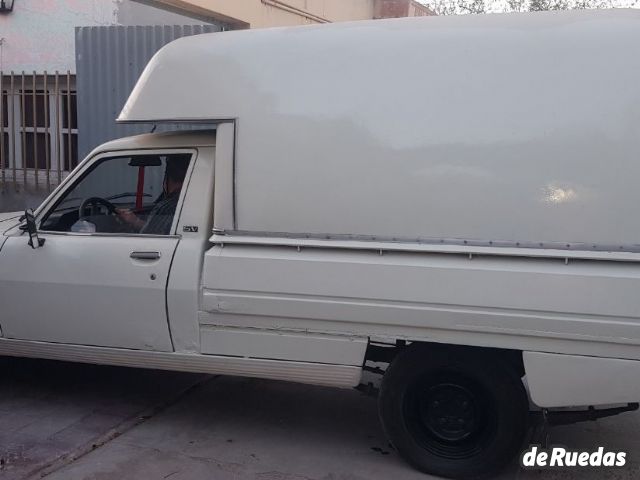 Peugeot 504 Pick-Up Usada en Mendoza, deRuedas