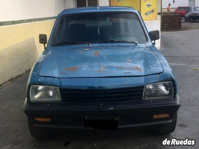 Peugeot 504 Pick-Up Usada en Mendoza, deRuedas