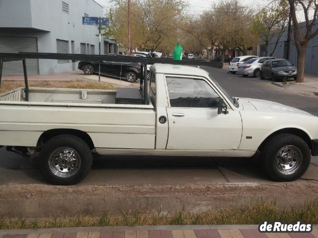 Peugeot 504 Pick-Up Usada en Mendoza, deRuedas