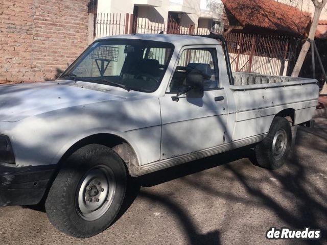 Peugeot 504 Pick-Up Usada en Mendoza, deRuedas