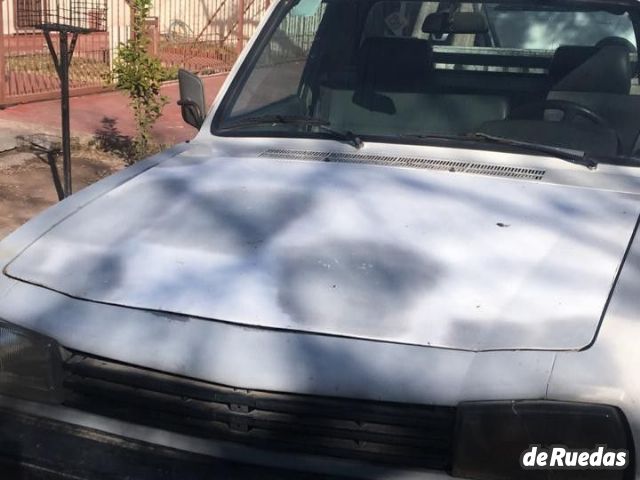 Peugeot 504 Pick-Up Usada en Mendoza, deRuedas