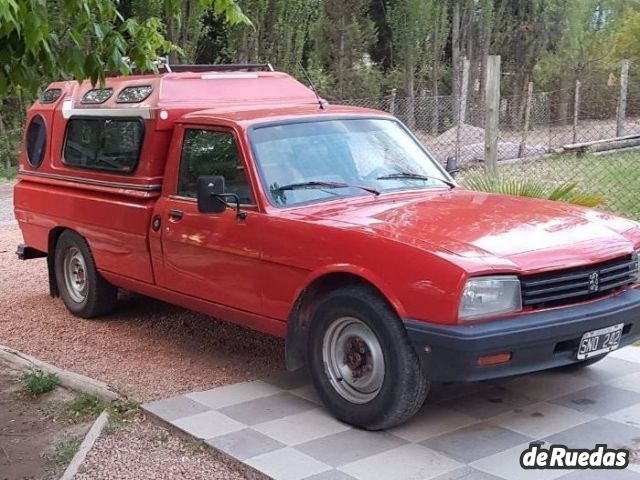 Peugeot 504 Pick-Up Usada en Mendoza, deRuedas