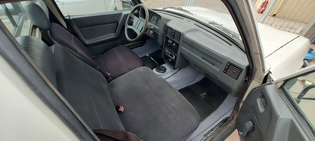 Peugeot 504 Pick-Up Usada en Mendoza, deRuedas