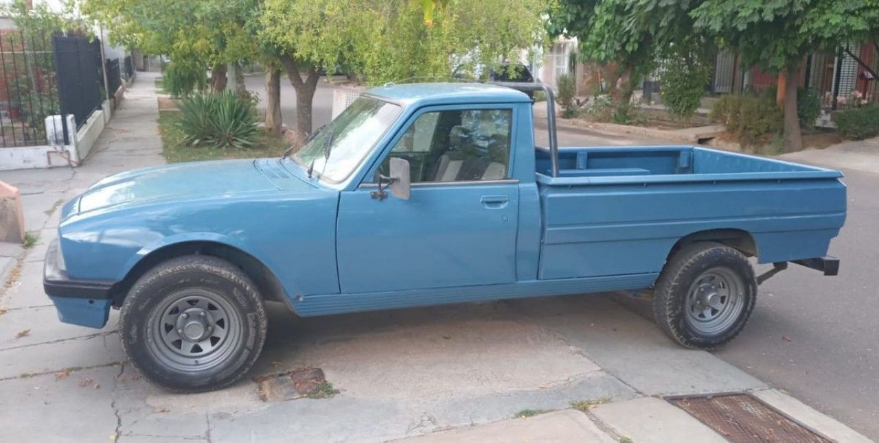 Peugeot 504 Pick-Up Usada en Mendoza, deRuedas