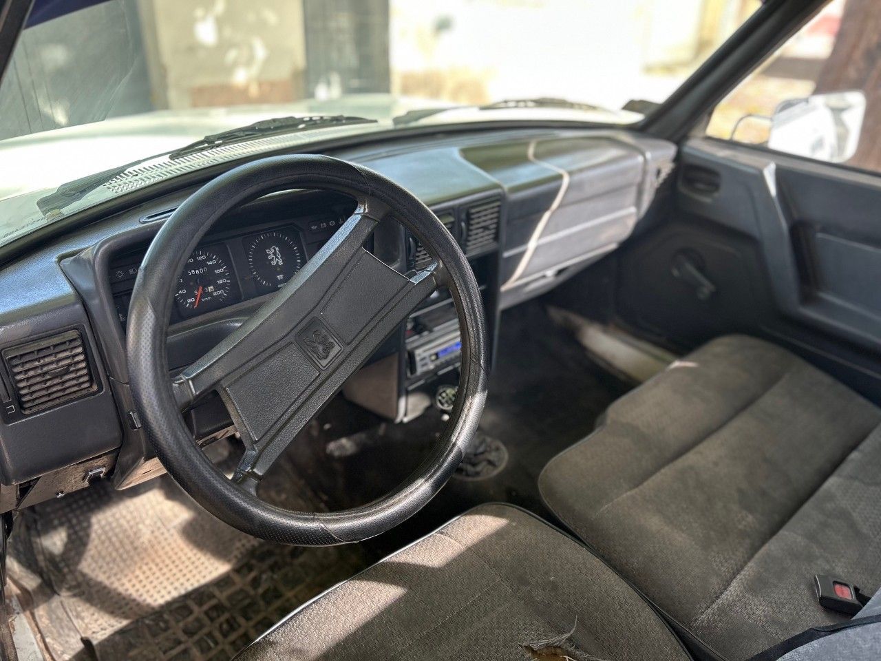 Peugeot 504 Pick-Up Usada en Mendoza, deRuedas