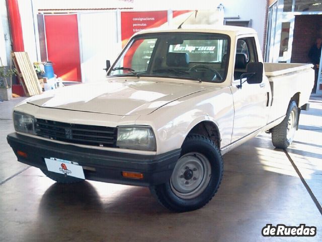 Peugeot 504 Pick-Up Usada en Mendoza, deRuedas