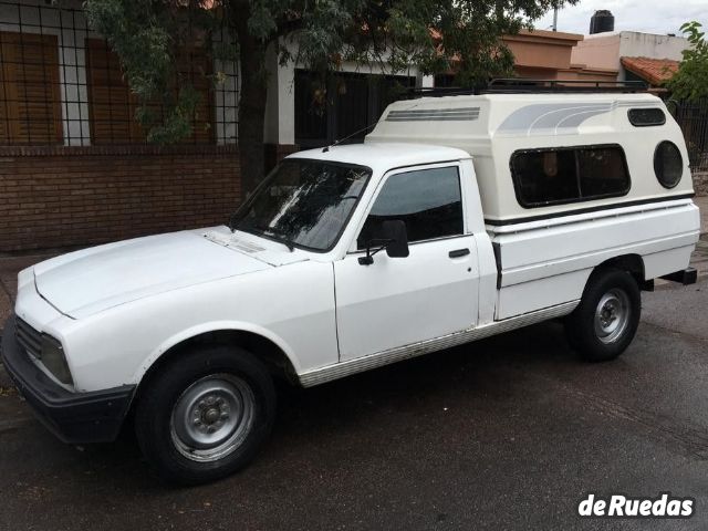 Peugeot 504 Pick-Up Usada en Mendoza, deRuedas