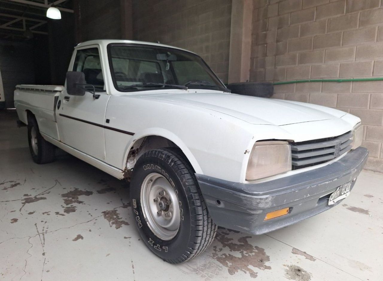 Peugeot 504 Pick-Up Usada en Mendoza, deRuedas