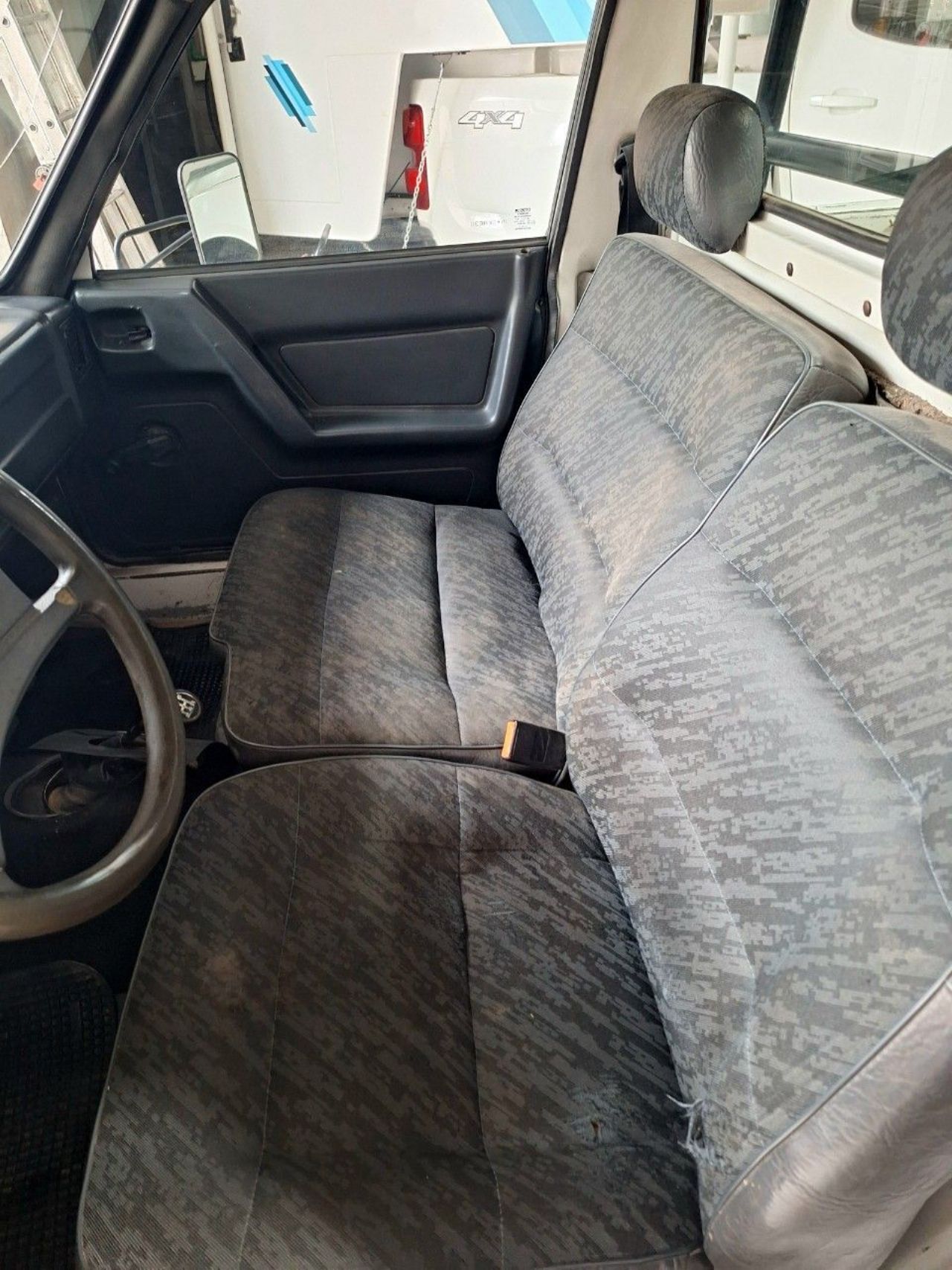 Peugeot 504 Pick-Up Usada en Mendoza, deRuedas