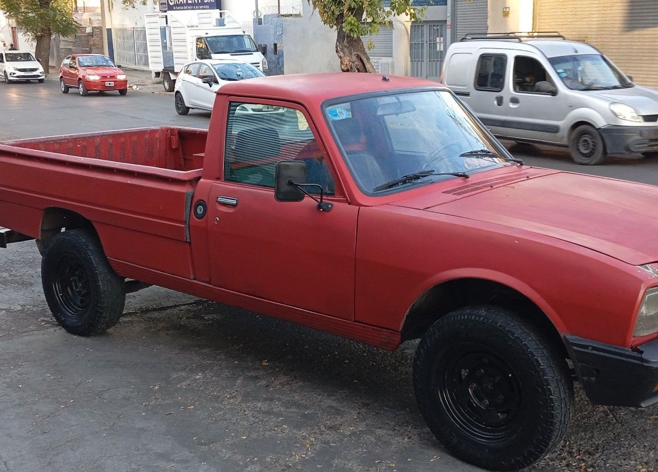 Peugeot 504 Pick-Up Usada en Mendoza, deRuedas