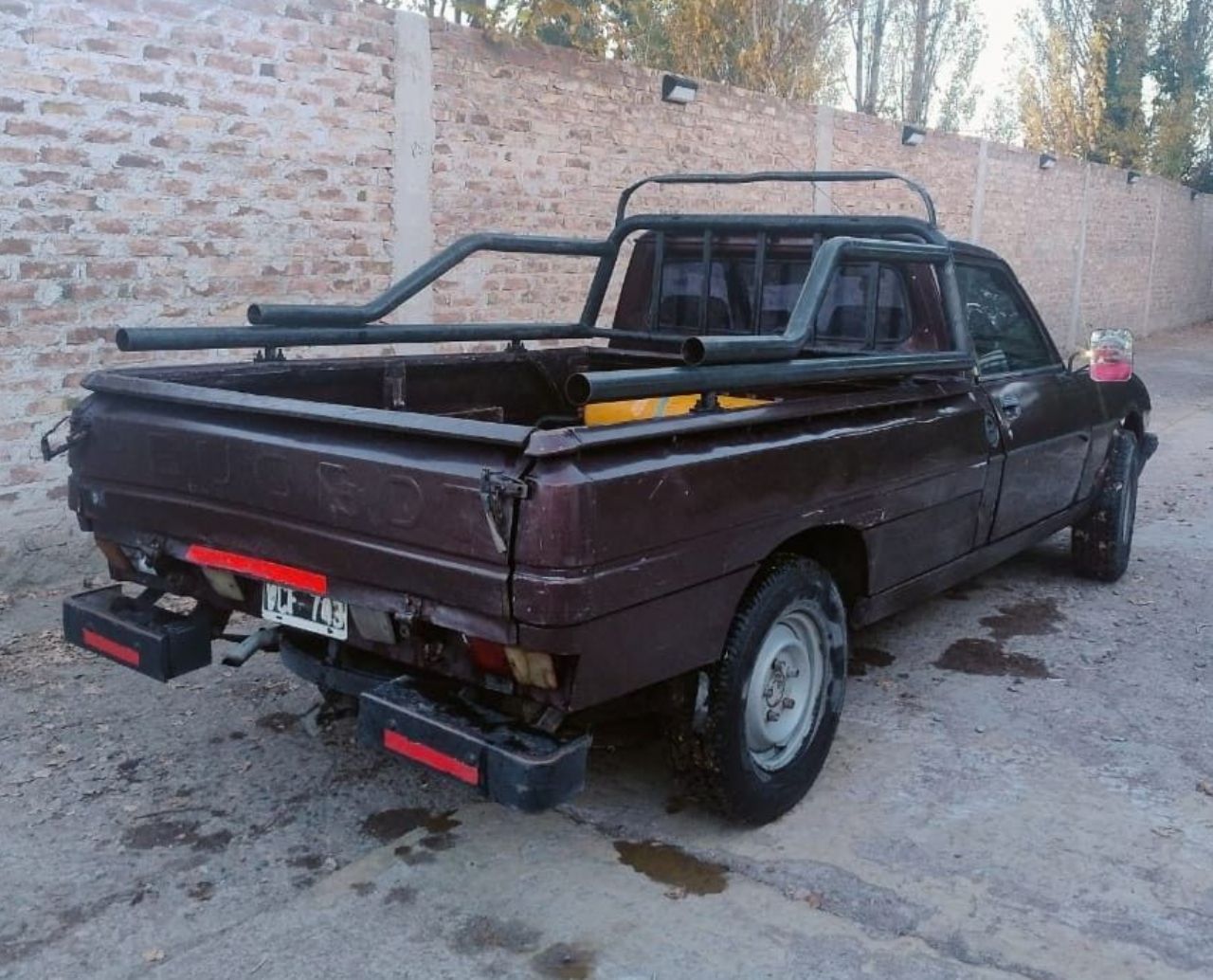 Peugeot 504 Pick-Up Usada en Mendoza, deRuedas