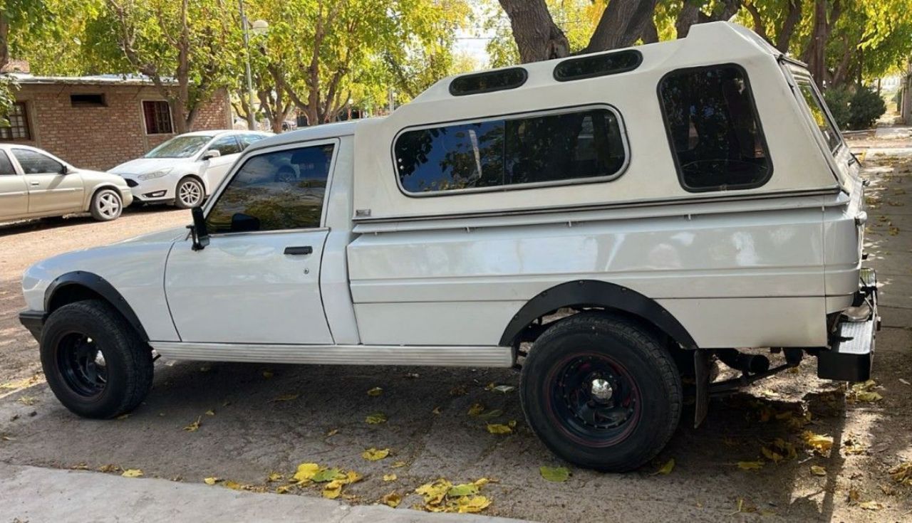 Peugeot 504 Pick-Up Usada en Mendoza, deRuedas
