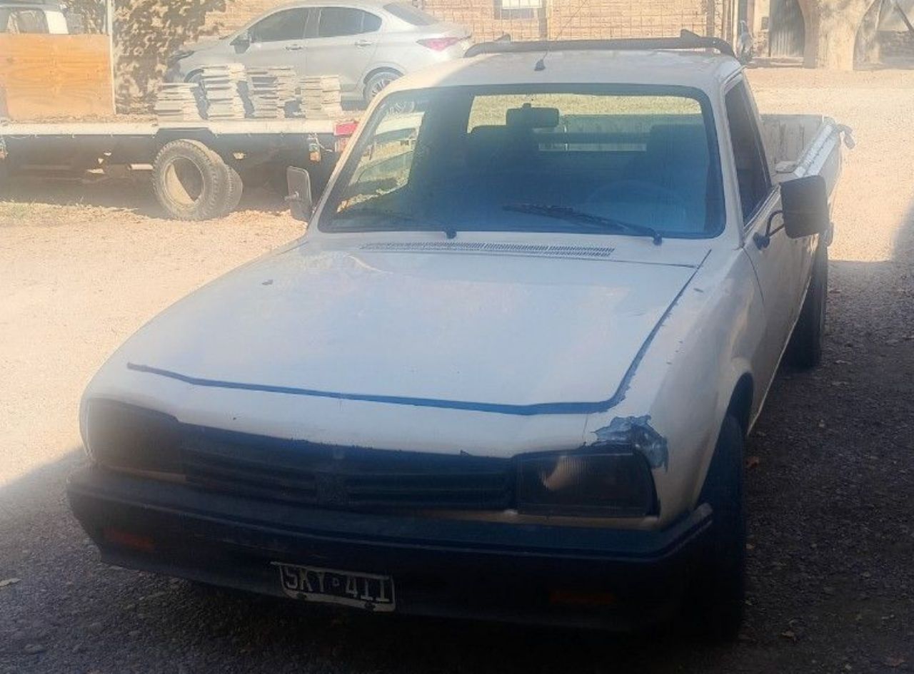 Peugeot 504 Pick-Up Usada en Mendoza, deRuedas