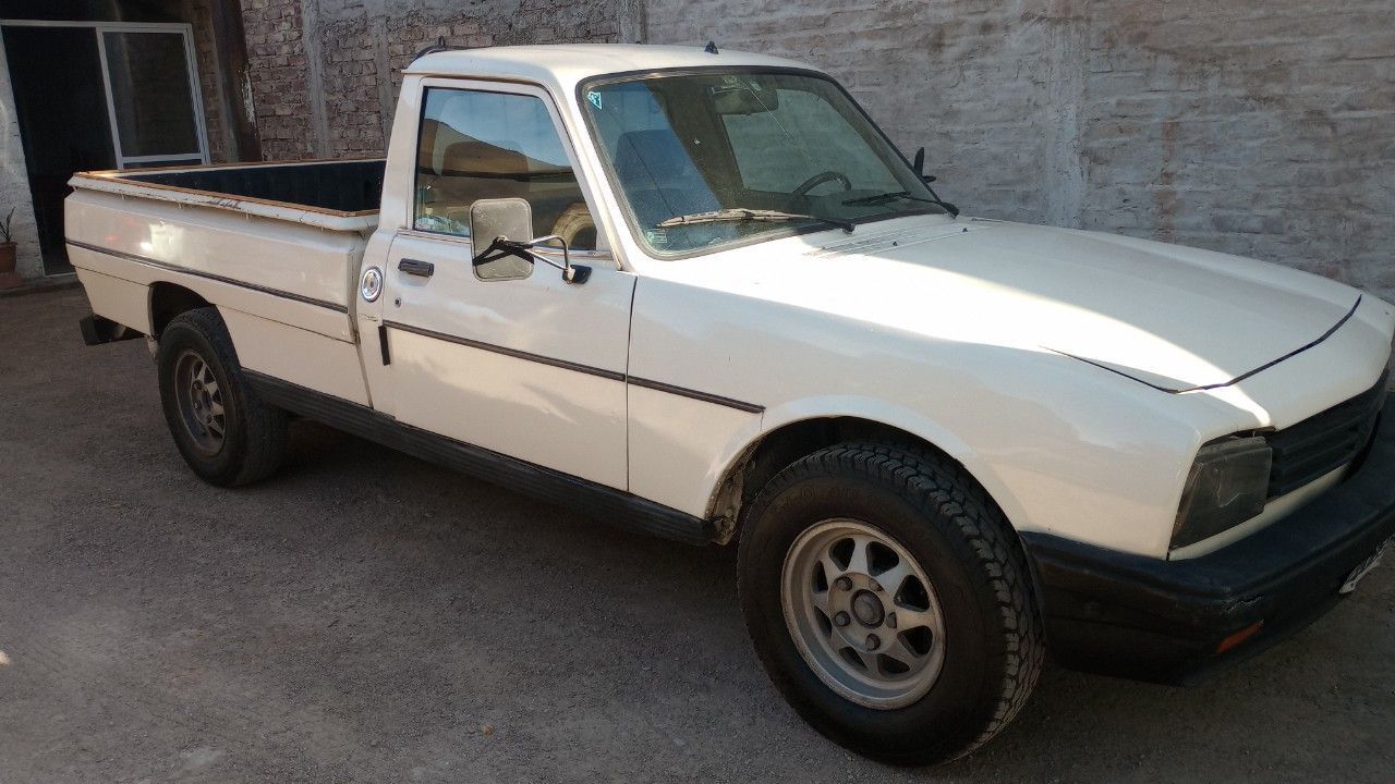 Peugeot 504 Pick-Up Usada en Mendoza, deRuedas