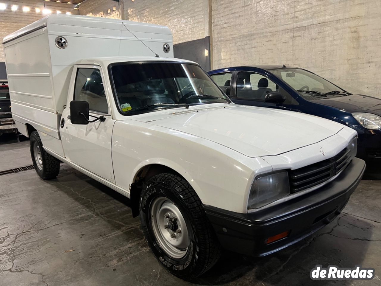 Peugeot 504 Pick-Up Usada en Mendoza, deRuedas