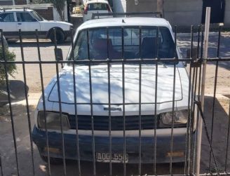 Peugeot 504 Pick-Up Usada en Mendoza
