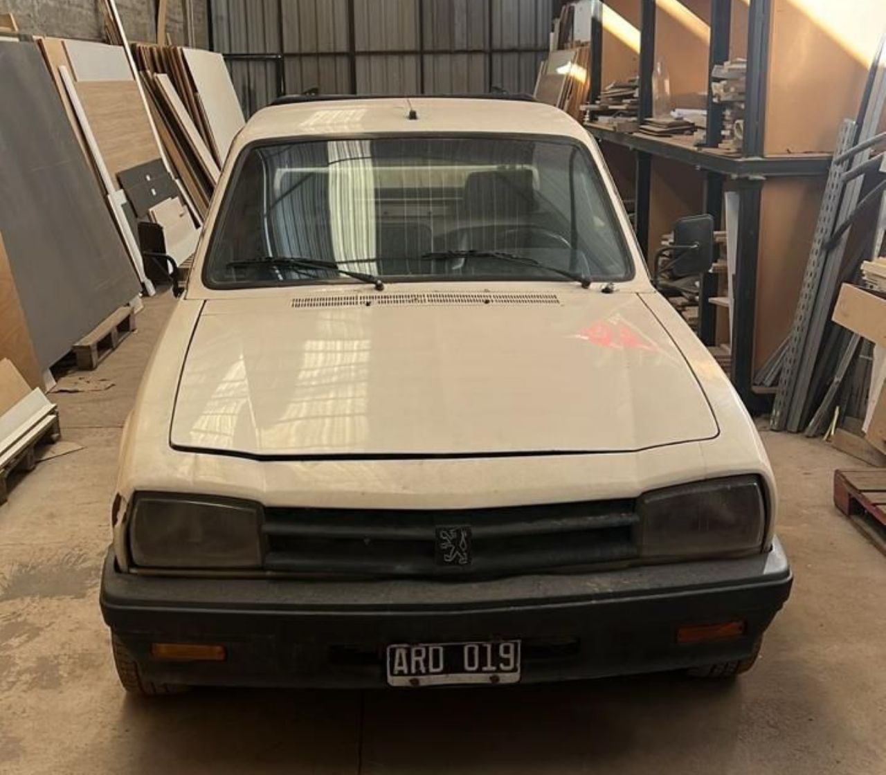 Peugeot 504 Pick-Up Usada en Mendoza, deRuedas