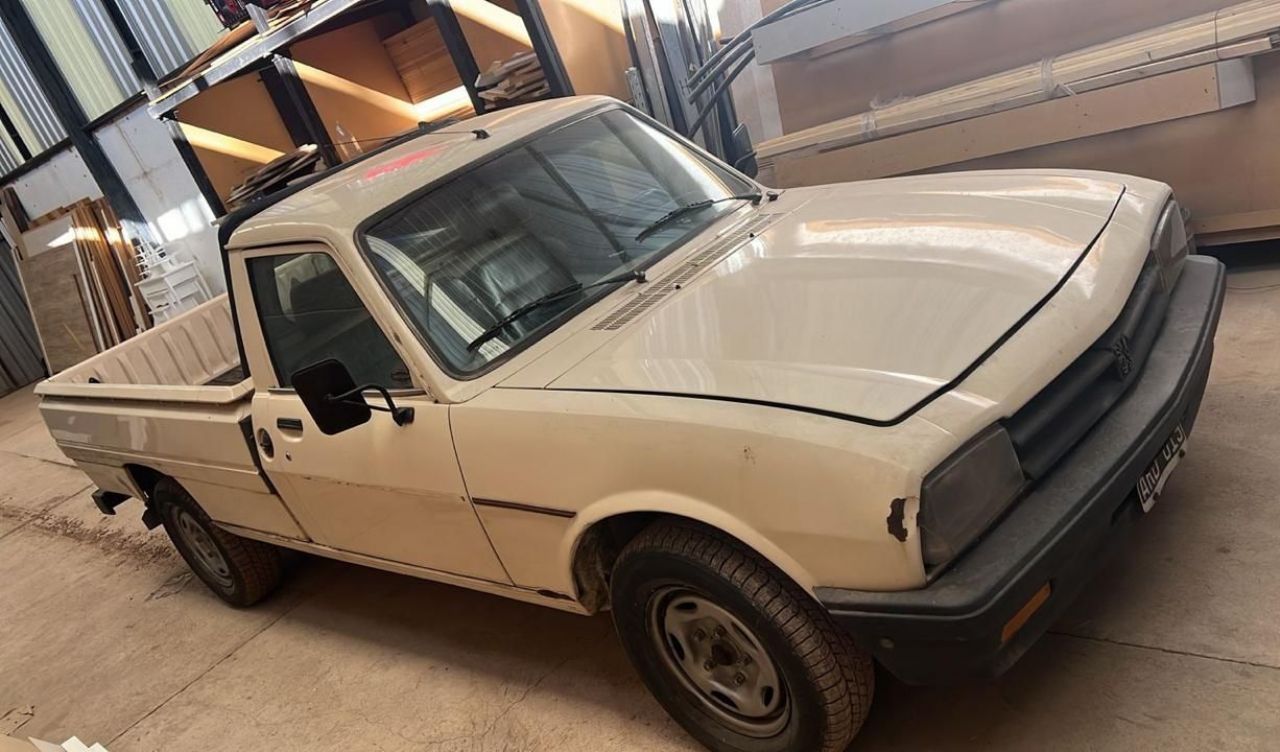 Peugeot 504 Pick-Up Usada en Mendoza, deRuedas
