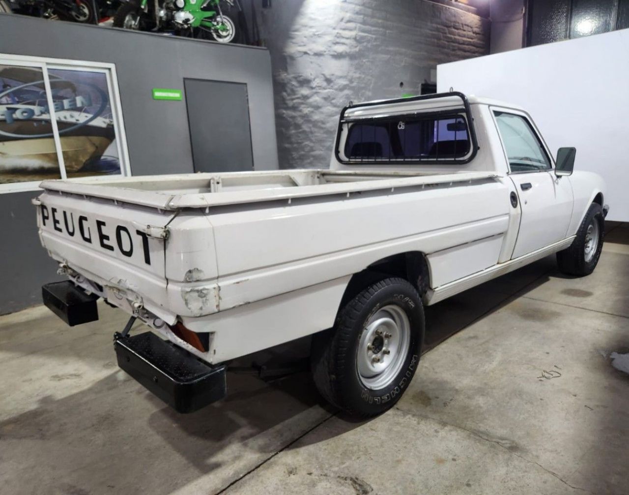 Peugeot 504 Pick-Up Usada en Mendoza, deRuedas