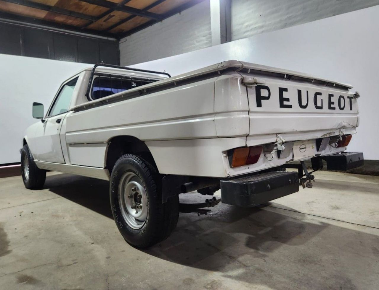Peugeot 504 Pick-Up Usada en Mendoza, deRuedas
