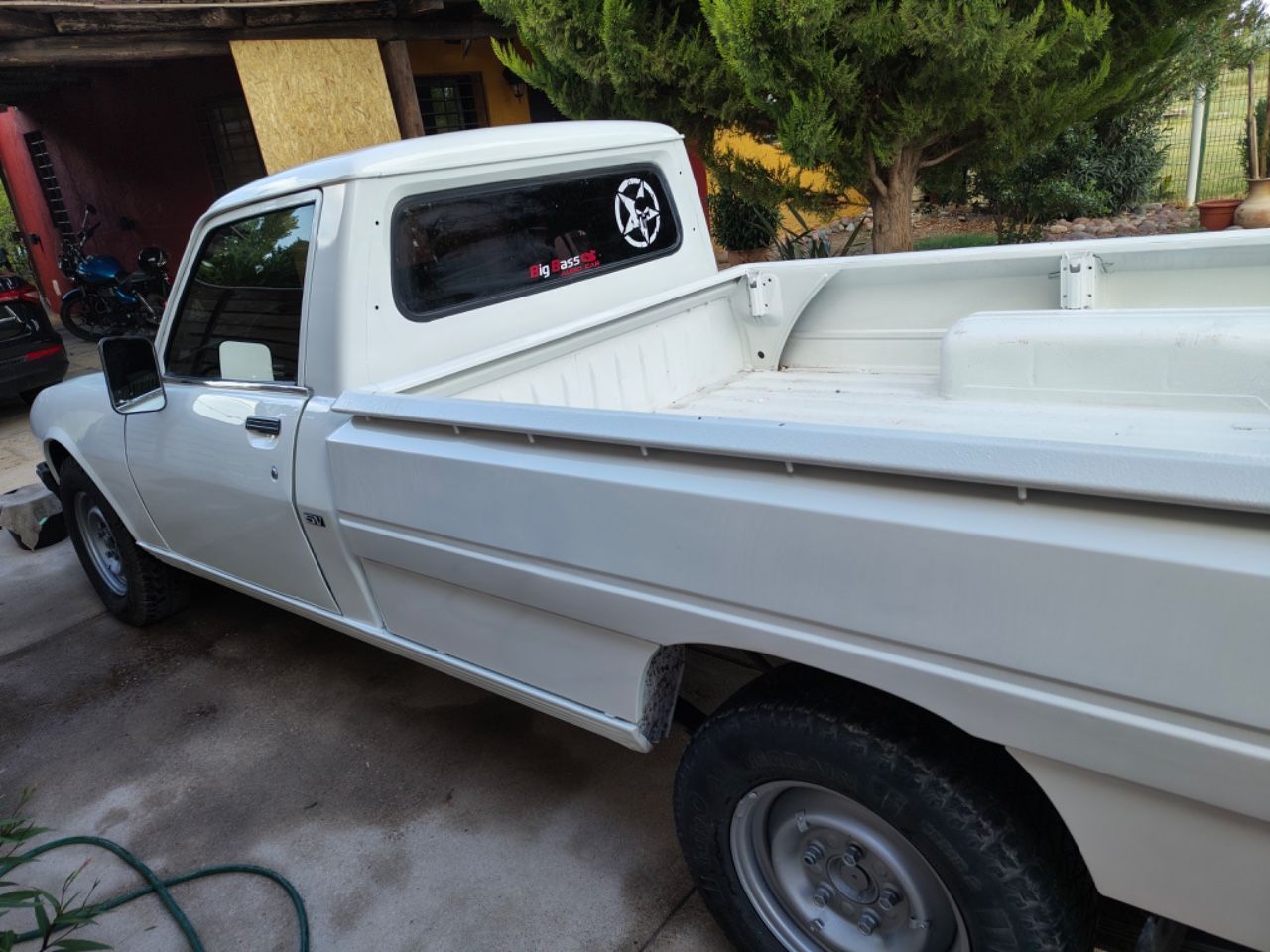 Peugeot 504 Pick-Up Usada en Mendoza, deRuedas