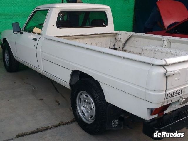 Peugeot 504 Pick-Up Usada en Mendoza, deRuedas