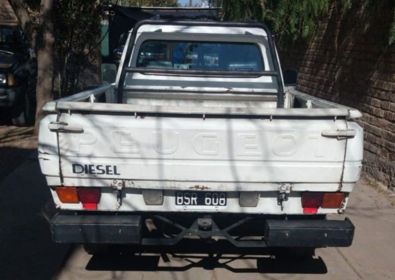 Peugeot 504 Pick-Up Usada en Mendoza, deRuedas