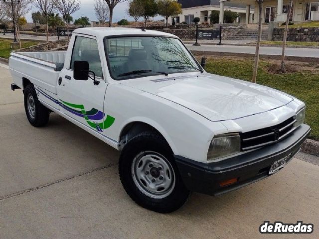 Peugeot 504 Pick-Up Usada en Mendoza, deRuedas