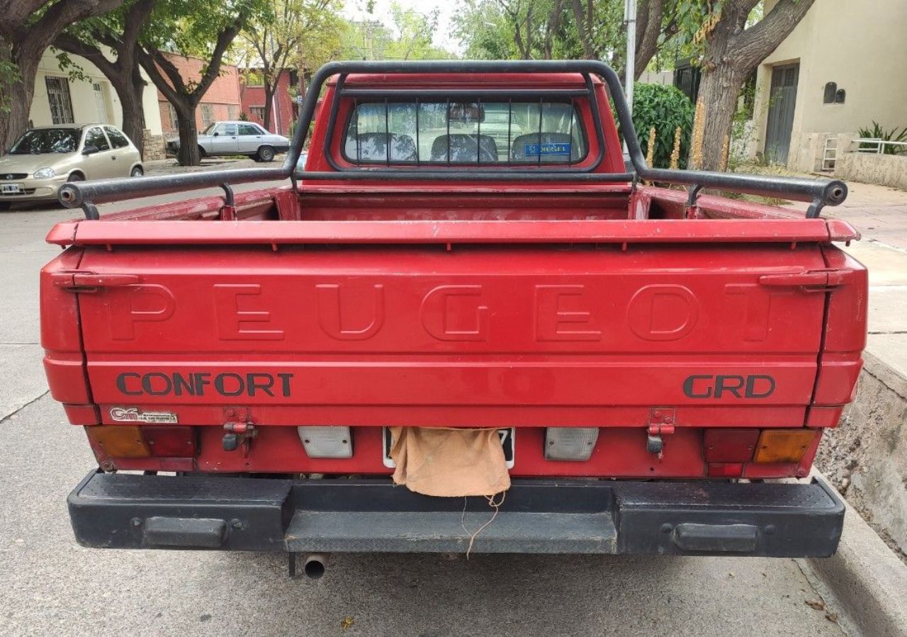 Peugeot 504 Pick-Up Usada en Mendoza, deRuedas