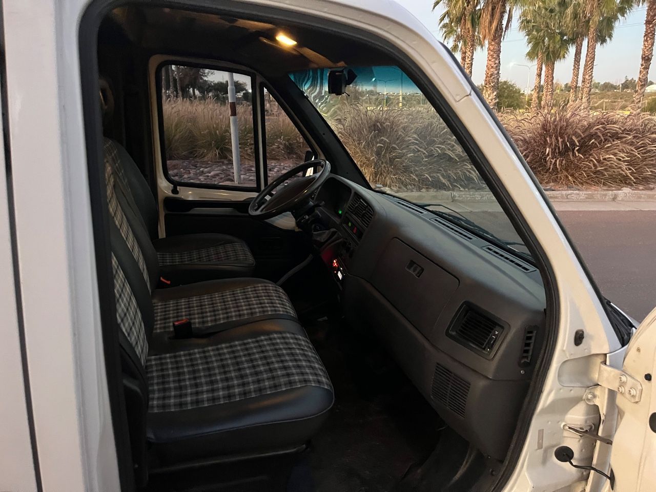 Peugeot Boxer Usada en Mendoza, deRuedas
