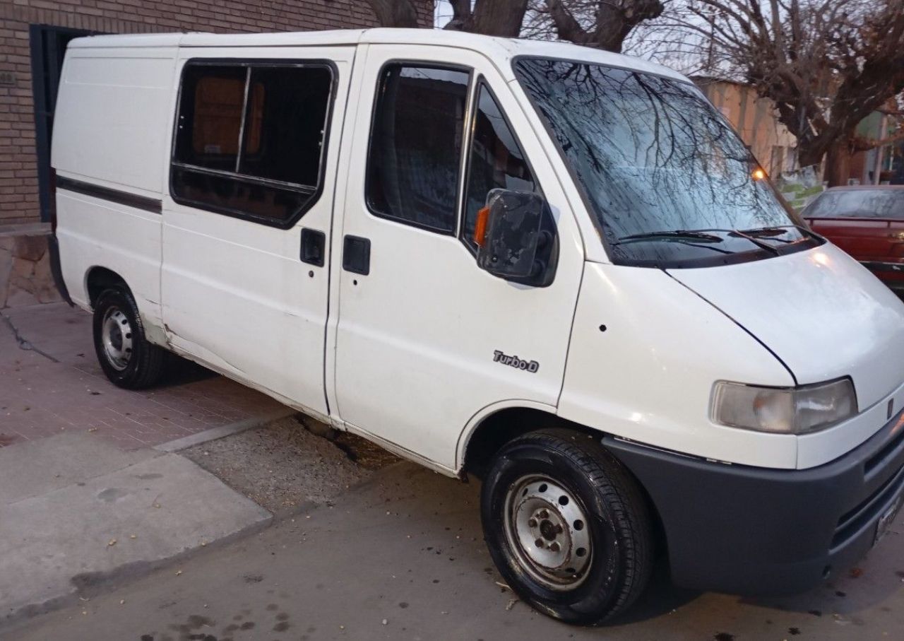 Peugeot Boxer Usada en Mendoza, deRuedas