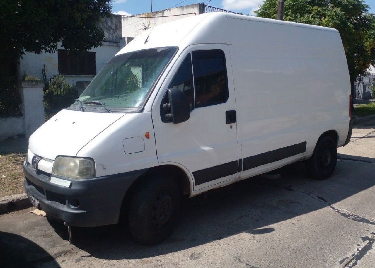 Peugeot Boxer Usada en Buenos Aires, deRuedas